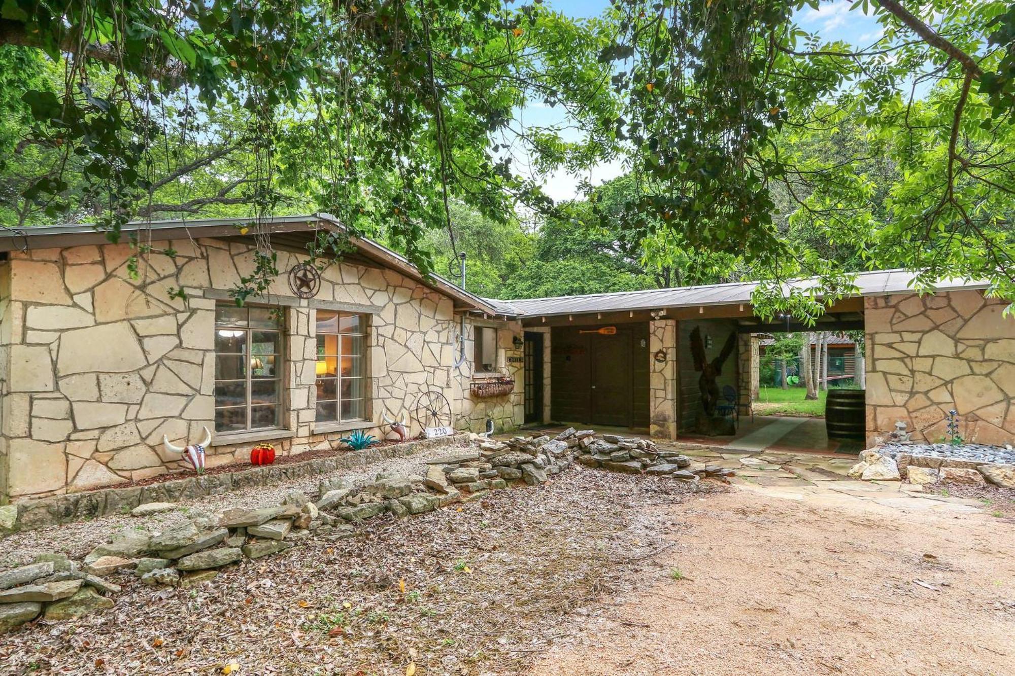 Willa Rock House On Cypress Creek Wimberley Zewnętrze zdjęcie